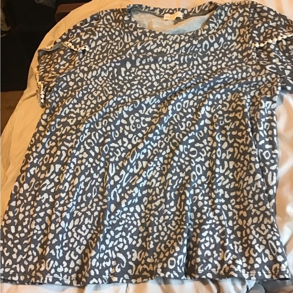 Peach perfect 1X multicolored shapes tee plus size NWOT - Picture 3 of 8